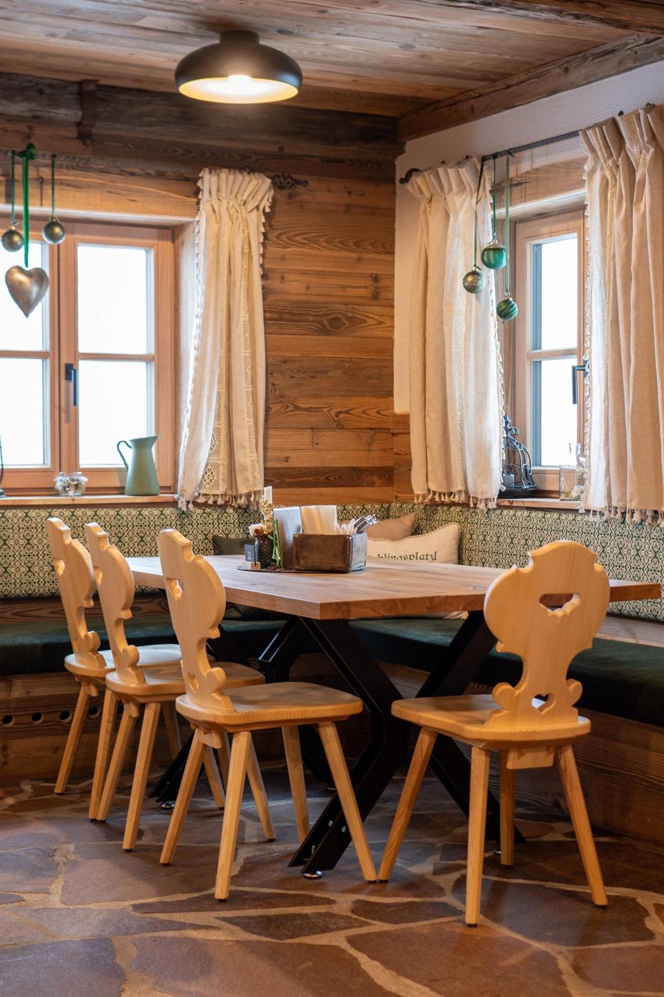 Peer Alm Otel Navis Dış mekan fotoğraf