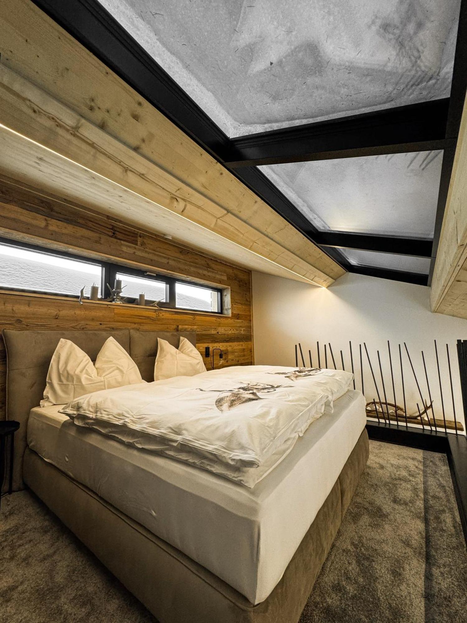 Peer Alm Otel Navis Dış mekan fotoğraf