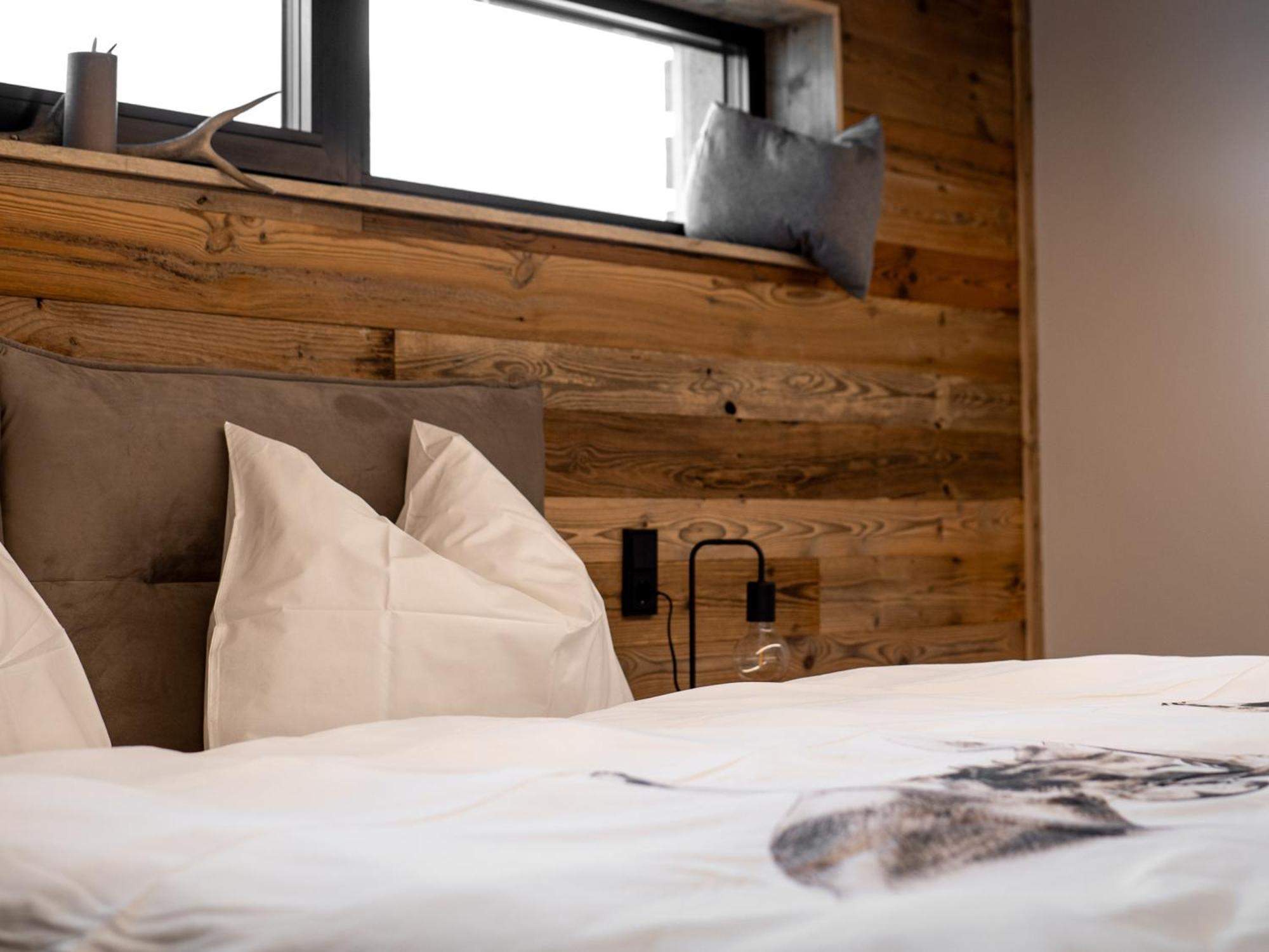 Peer Alm Otel Navis Dış mekan fotoğraf