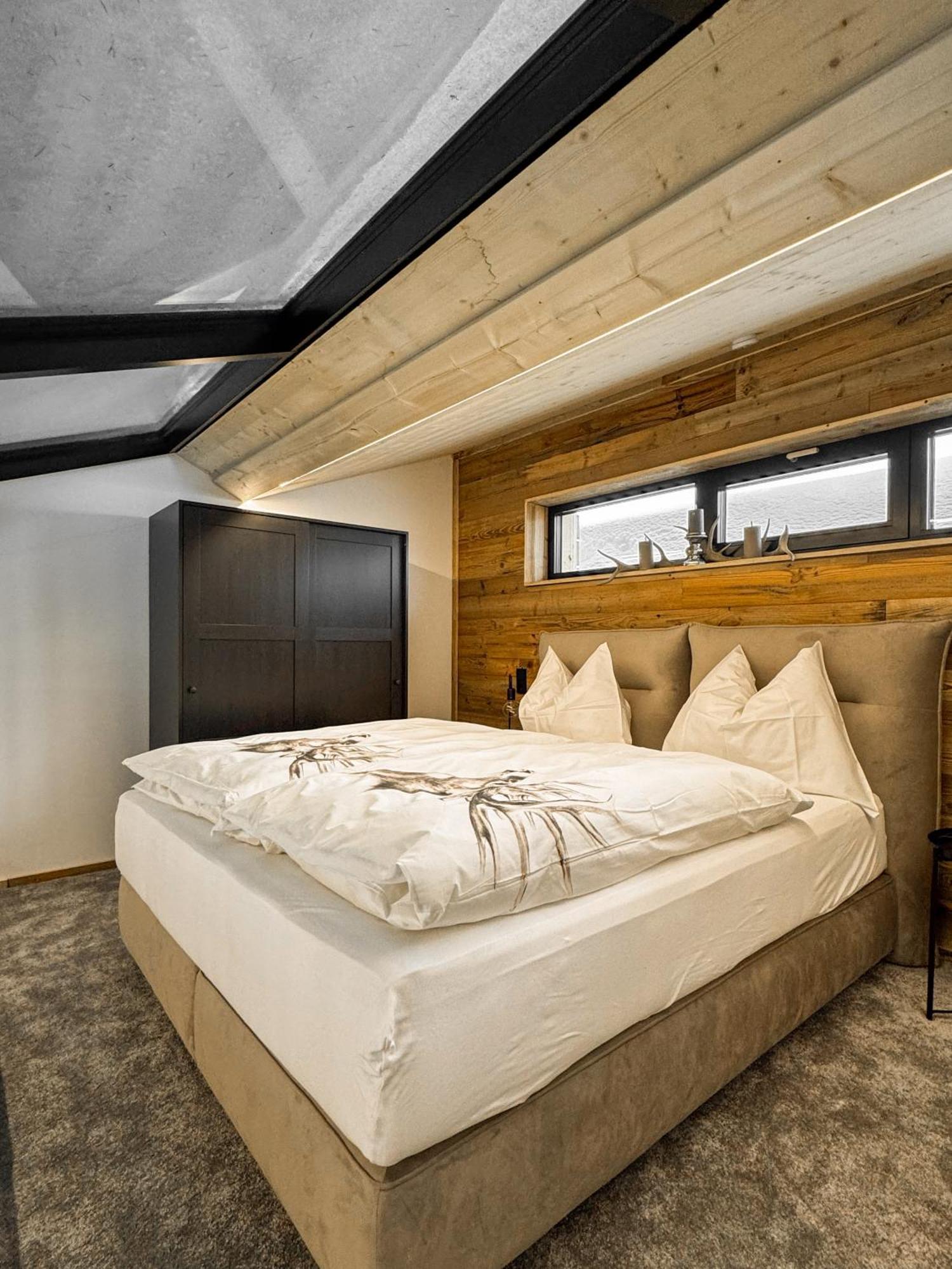 Peer Alm Otel Navis Dış mekan fotoğraf