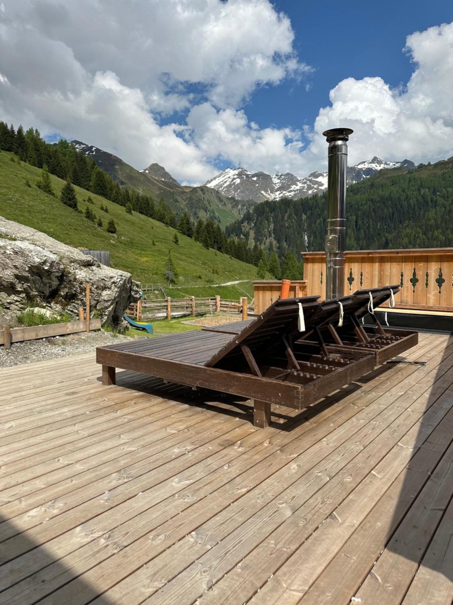 Peer Alm Otel Navis Dış mekan fotoğraf